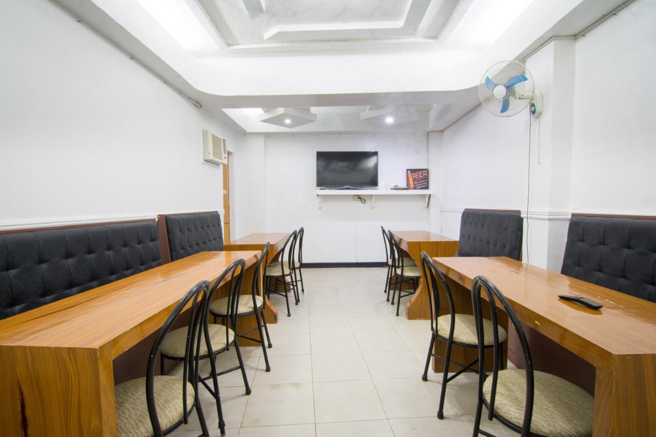 Diamond Hotel And Resto Катарман Экстерьер фото